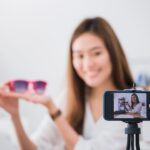 Strategi Pemasaran Digital yang Terbukti Menghasilkan: Review Produk oleh Blogger untuk Meningkatkan Kepercayaan dan Penjualan
